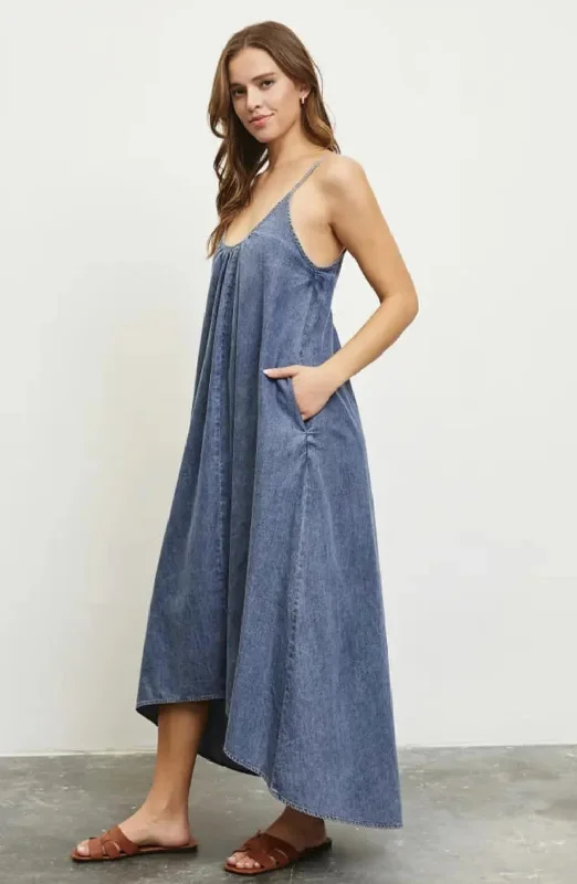 Open Back Denim Maxi Dress Trendy V-Neck Maxi Dress