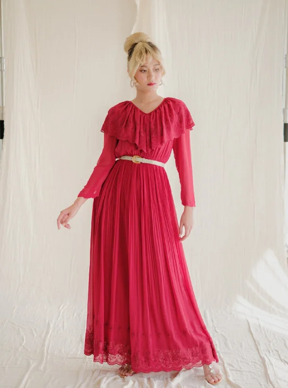 Vintage Chiffon V-Cape Neck Lace Detailed Pleated Maxi Dress Elegant Maxi Dress with Belt