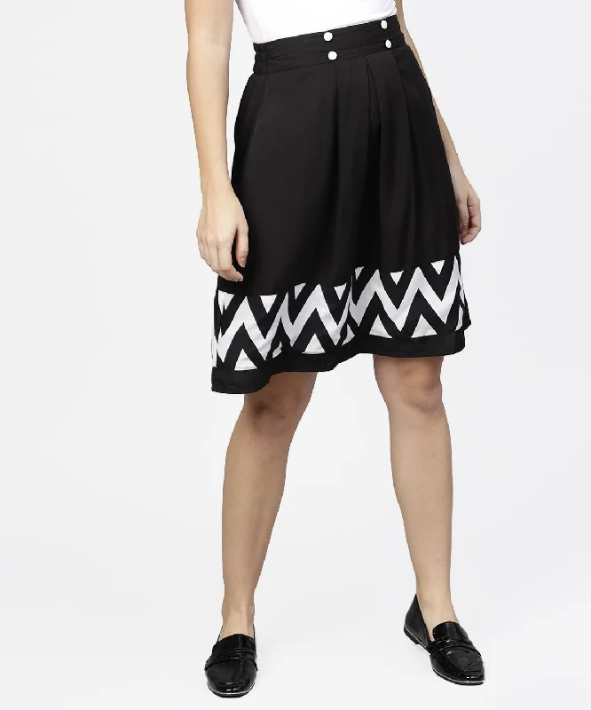 NOZ2TOZ Black & White Printed Flared Skirt With Button silk skirt elegant